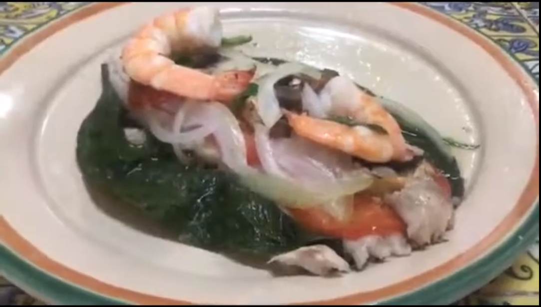 Pescado empapelado en hoja santa (Video y receta)