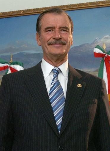 Vicente Fox Quesada: Cambiar para que todo siga igual