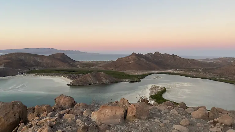 Cinco playas de La Paz reciben el distintivo Playa Platino 2025